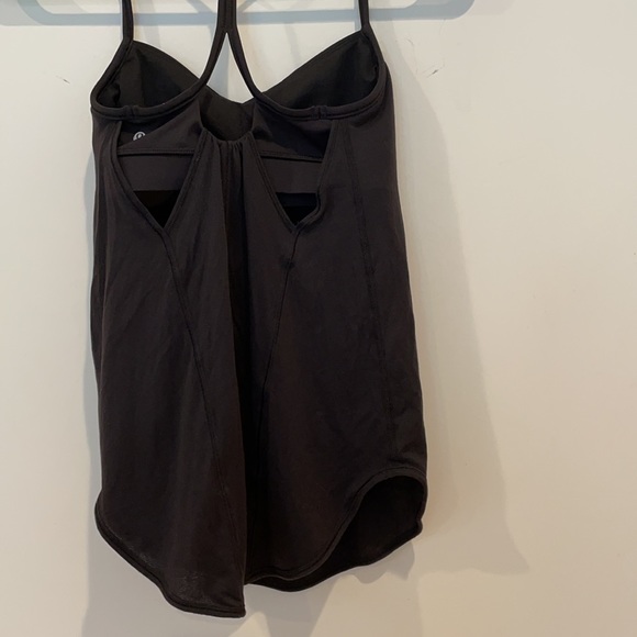 Size 2 lululemon roll out tank black - Picture 7 of 12